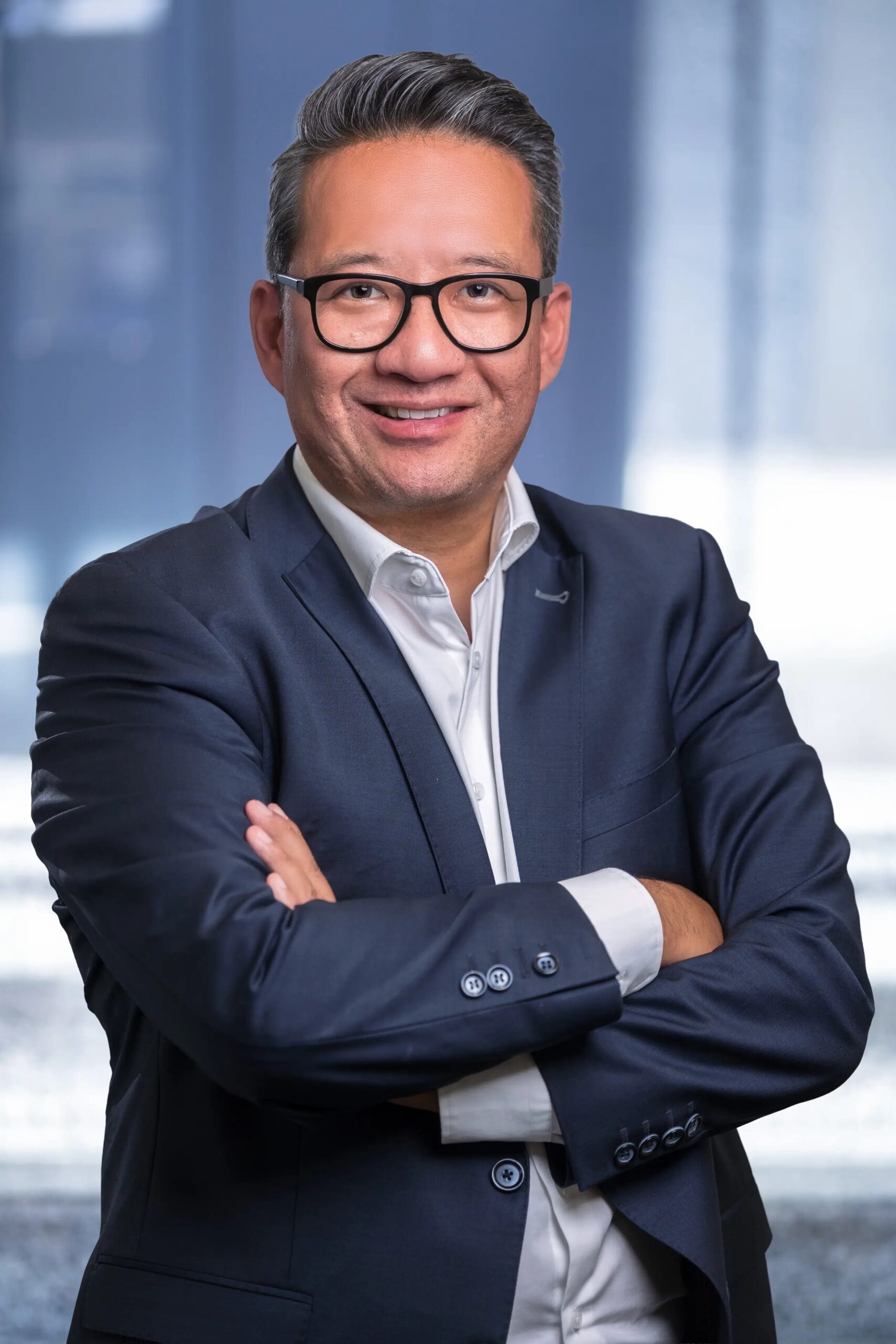Tenzin Dorjee – Betriebsökonom HWV, Versicherungsbroker und Prüfungsexperte BVG bei md gmbh und Colunas AG Treuhand
