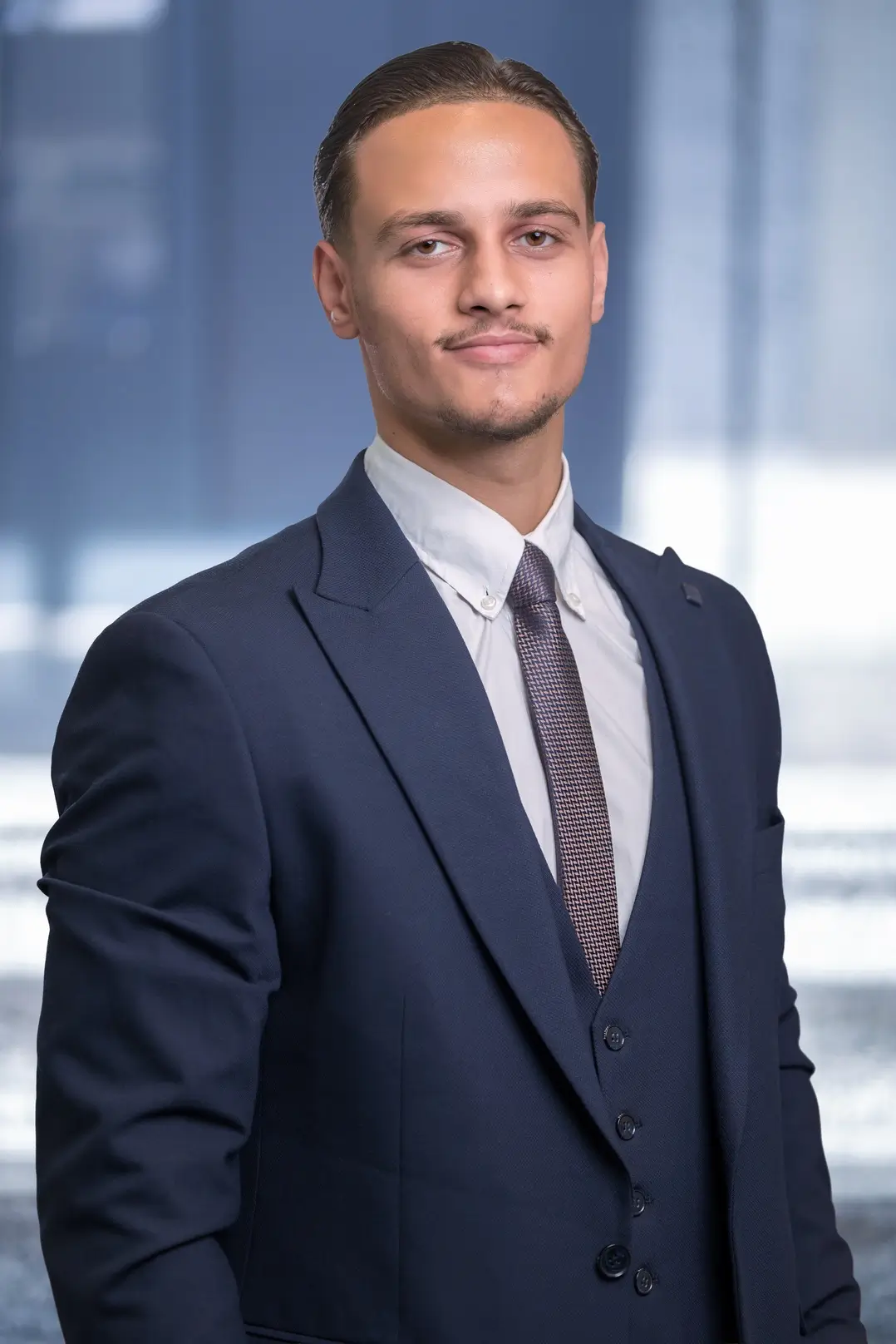 Florent Fetoshi – Treuhänder Colunas AG Zug & Zürich